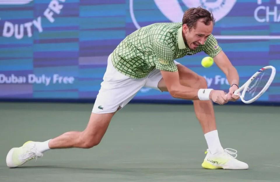 免费足球直播-中东局势紧张！多位网球名将被困，前世界第一恐无缘第五大满贯