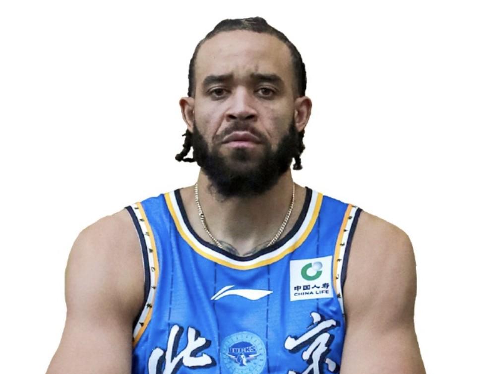 足球比赛直播-许利民：明显感觉麦基首秀中有些不适应，希望他成为队内领袖